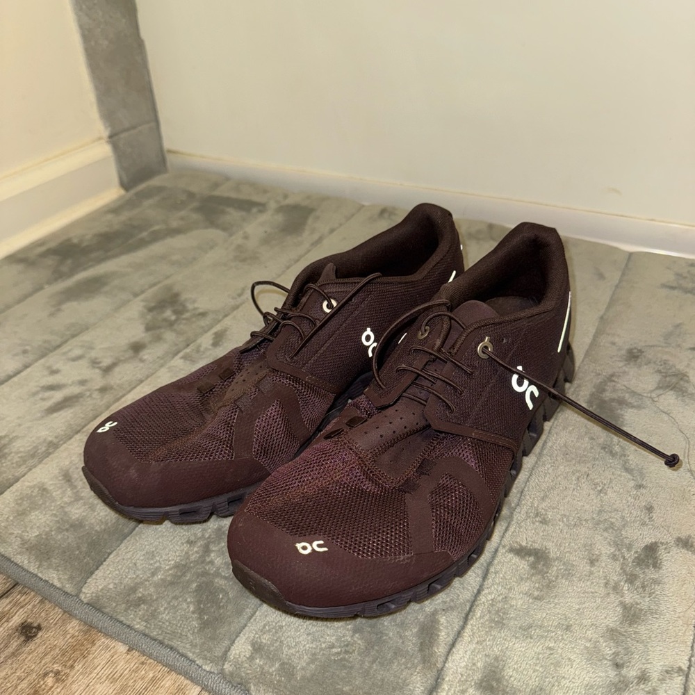 On Running maroon Athletic Shoes with Low-Top Design